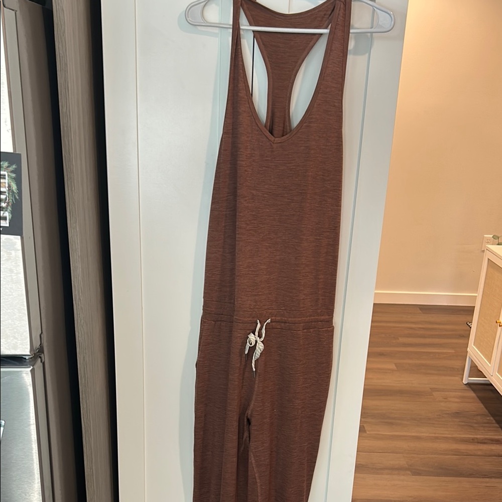 Vuori Dusty Rose Apparel